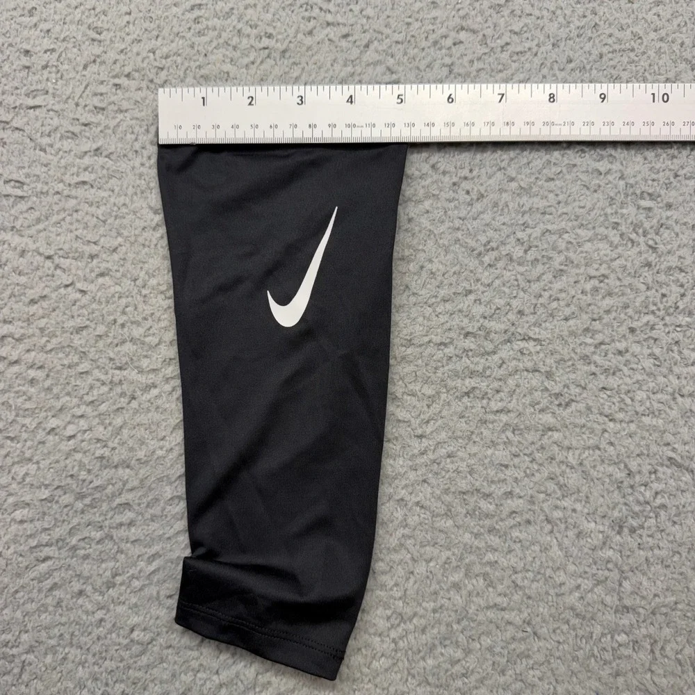 Nike N1000773010OS Swoosh Unisex OSFM Black Compression Basketball Arm Sleeve